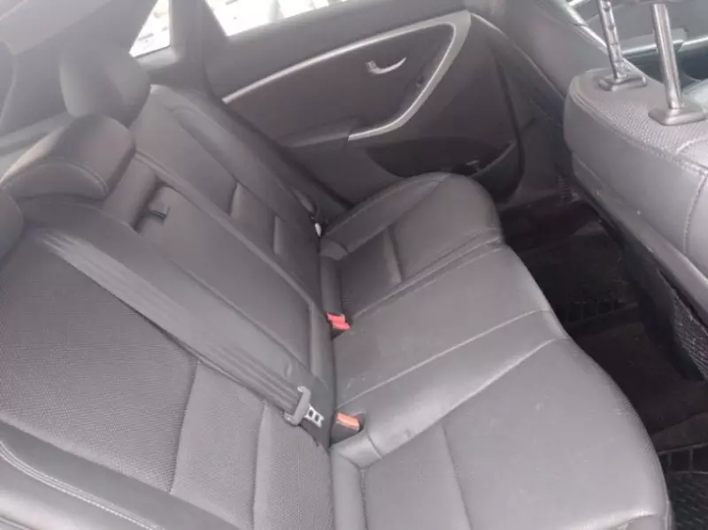 Hyundai Elantra   - 2014