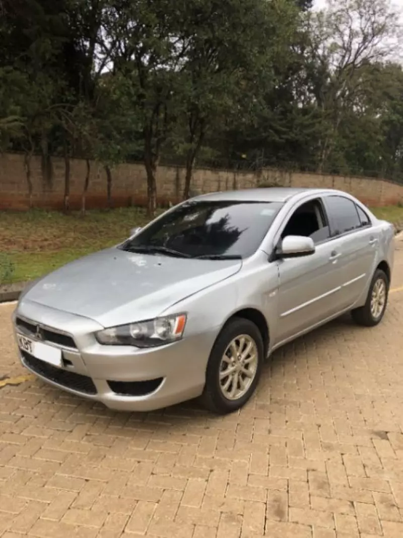 Mitsubishi Lancer   - 2012