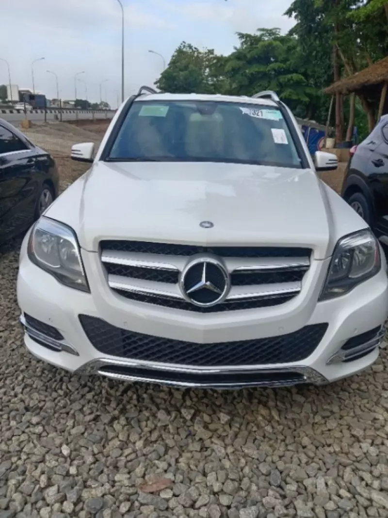 Mercedes-Benz GLK 350   - 2013