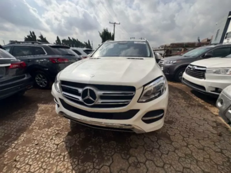 Mercedes-Benz GLE 350   - 2017