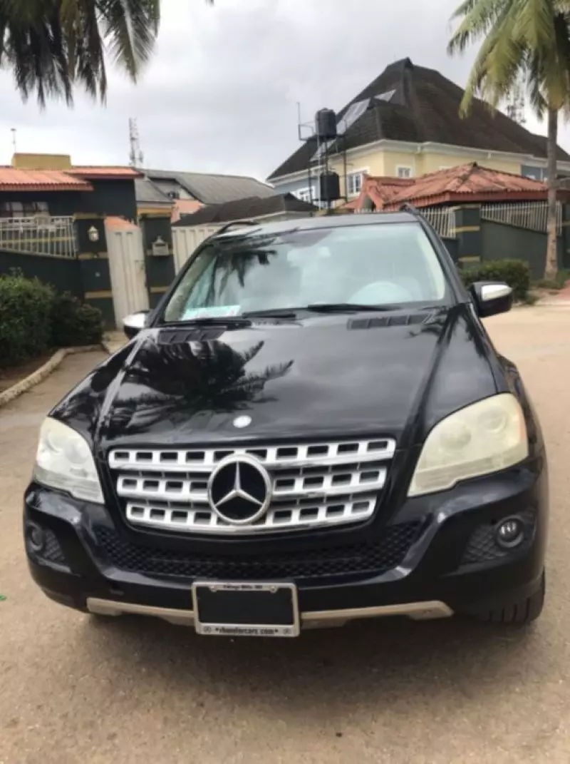 Mercedes-Benz ML 350   - 2010