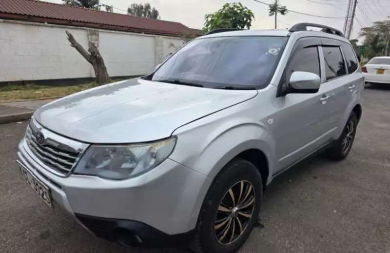 Subaru Forester   - 2010