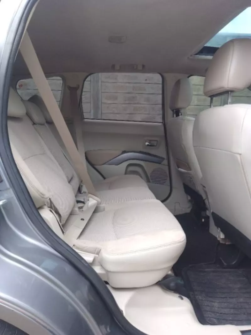Mitsubishi OUTLANDER   - 2008