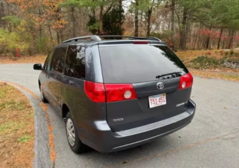 Toyota Sienna   - 2008