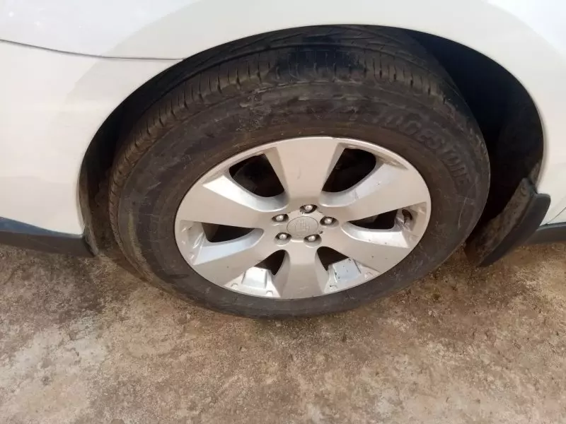 Subaru Outback   - 2012
