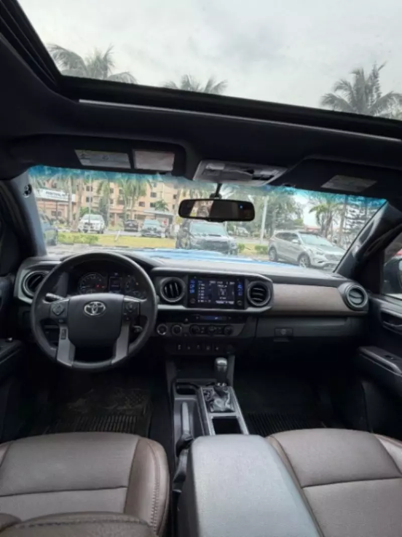 Toyota Tacoma - 2016