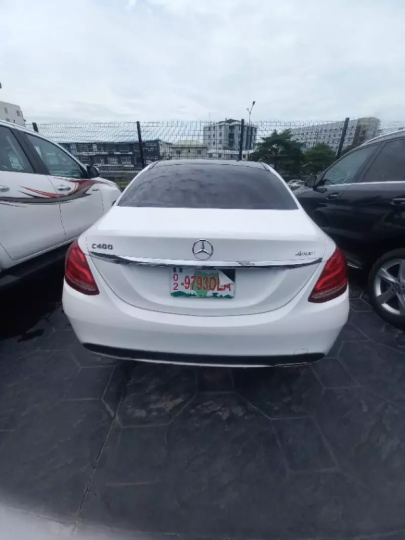 Mercedes-Benz C 400   - 2015