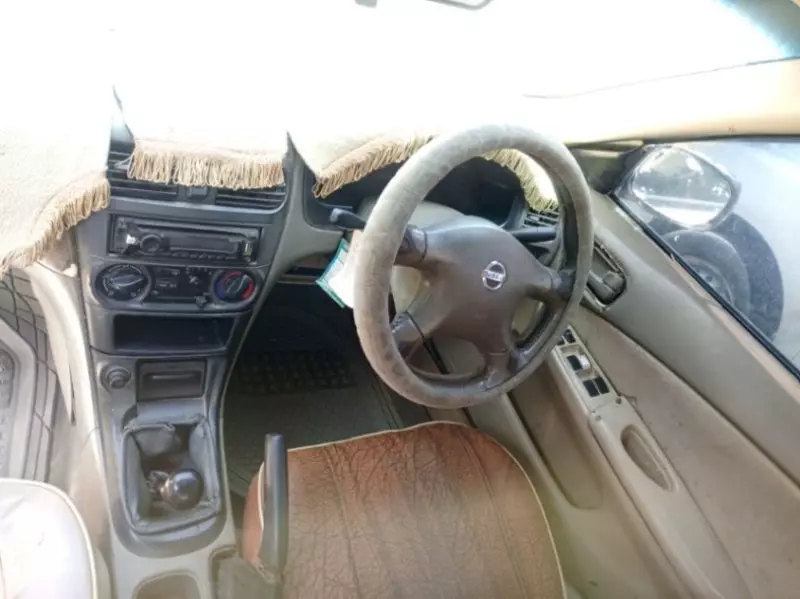 Nissan Sunny   - 1997
