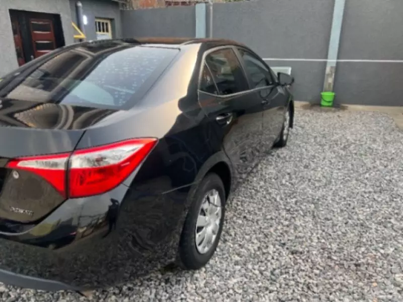 Toyota Corolla   - 2016