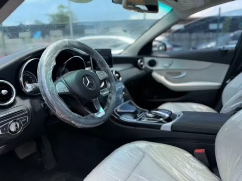 Mercedes-Benz C 300   - 2015