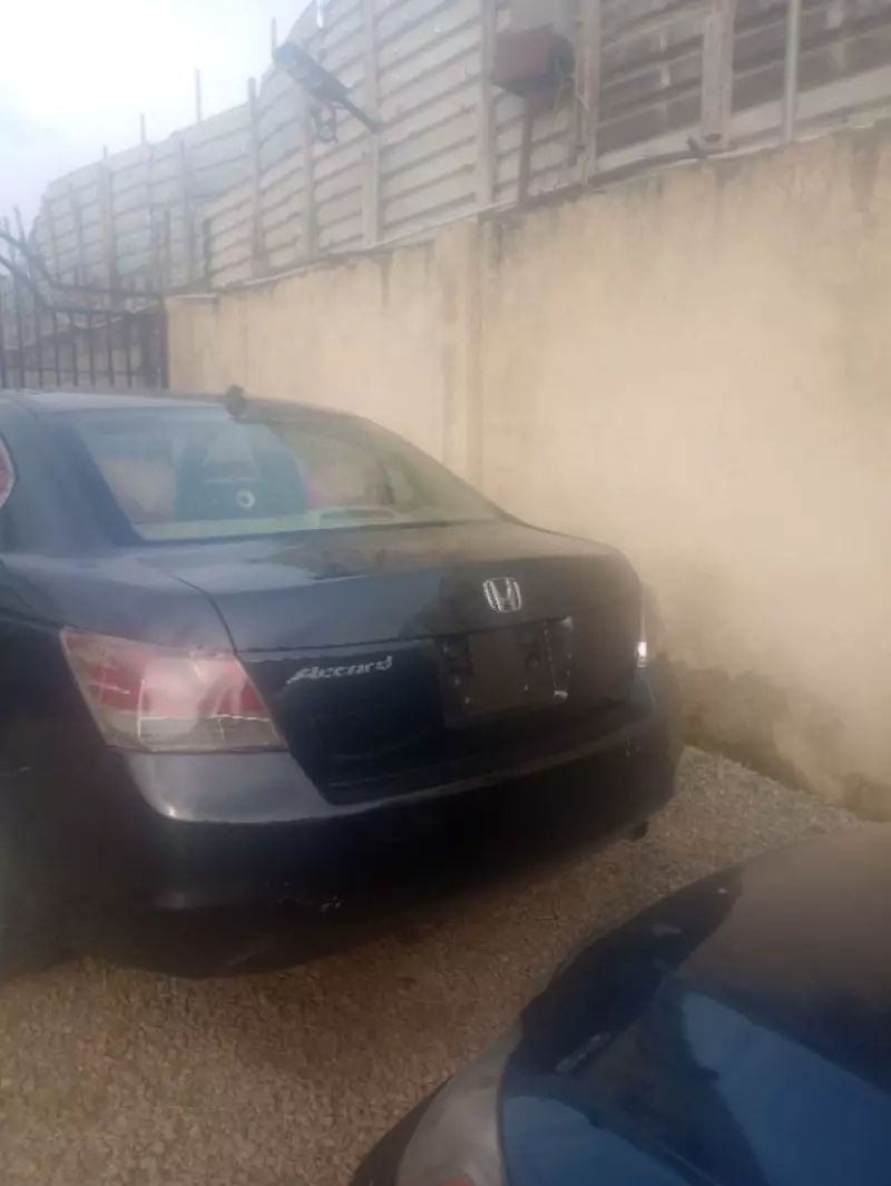 Honda Accord   - 2009