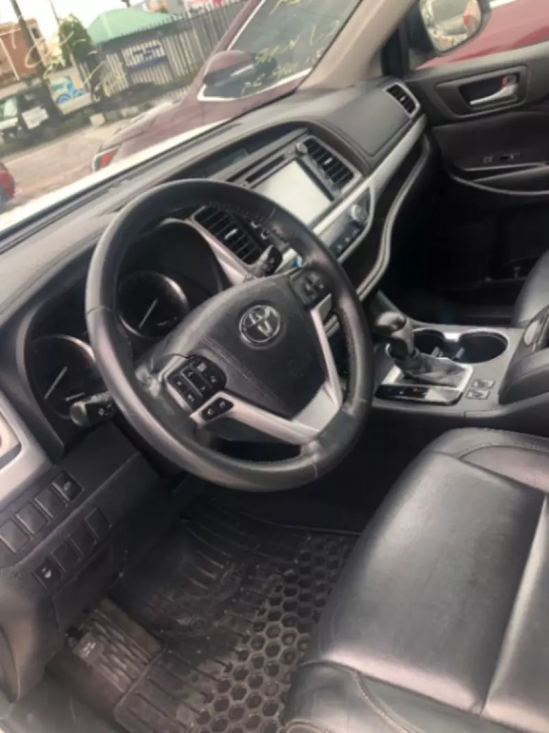Toyota Highlander   - 2009