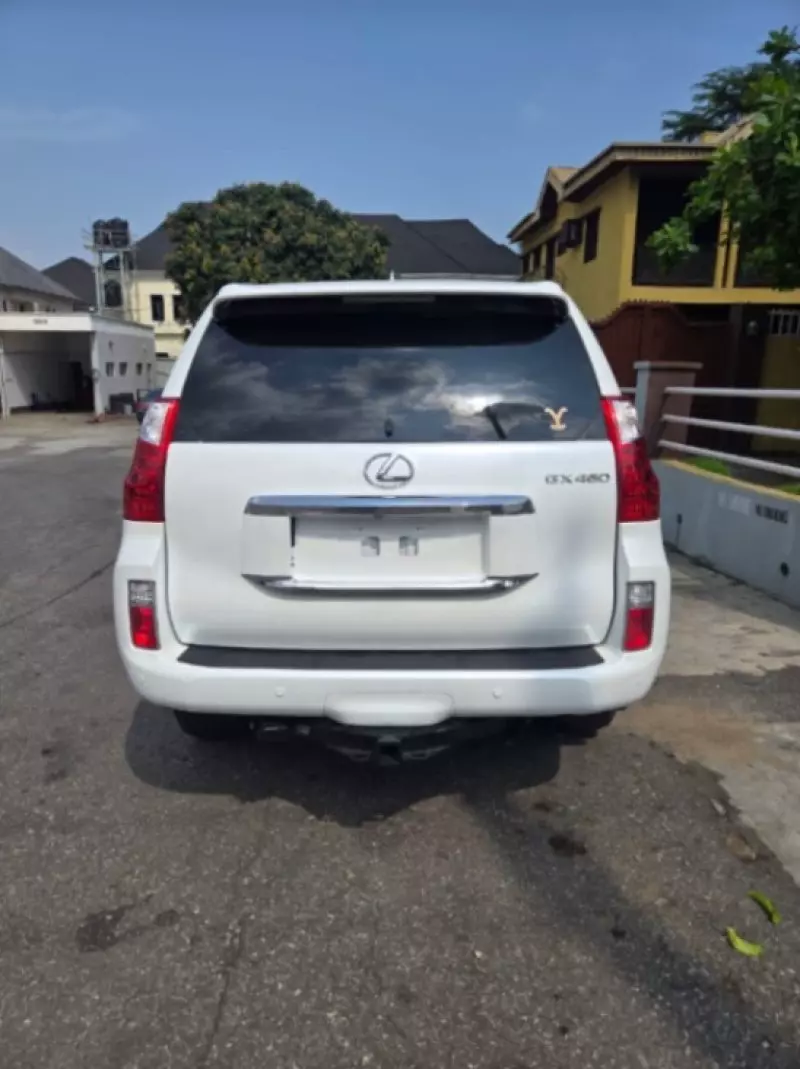 Lexus GX 460   - 2011