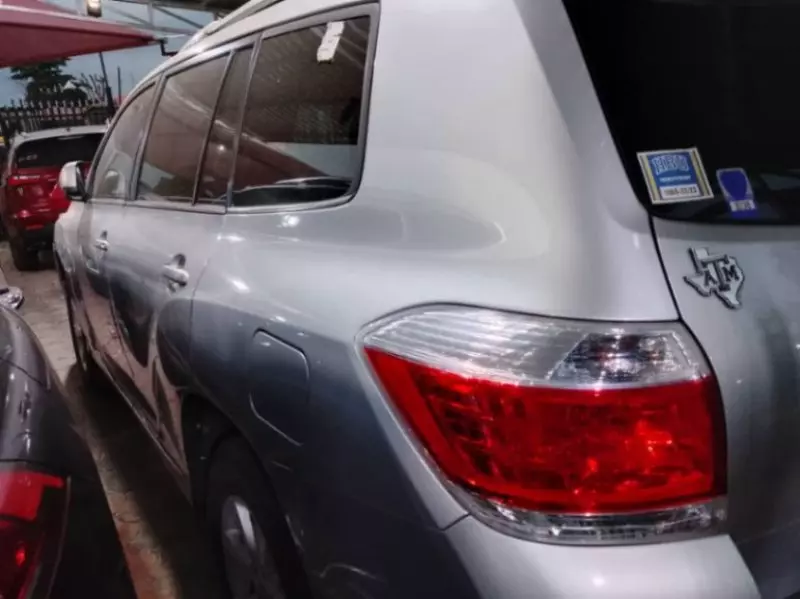 Toyota Highlander   - 2010