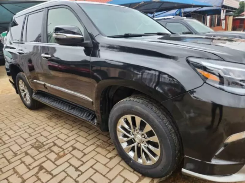 Lexus GX 460   - 2012