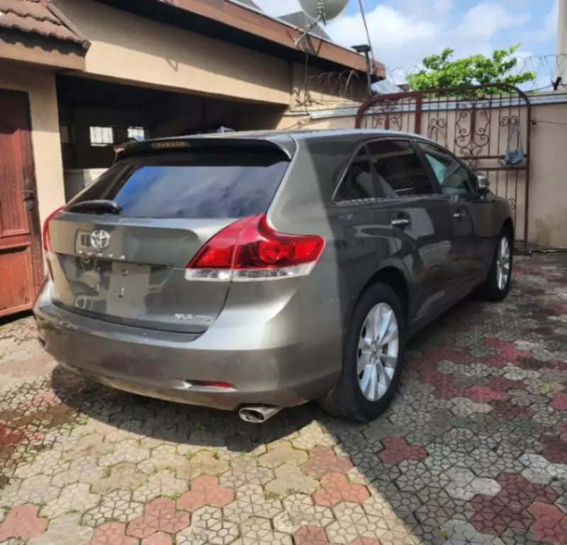 Toyota Venza   - 2014