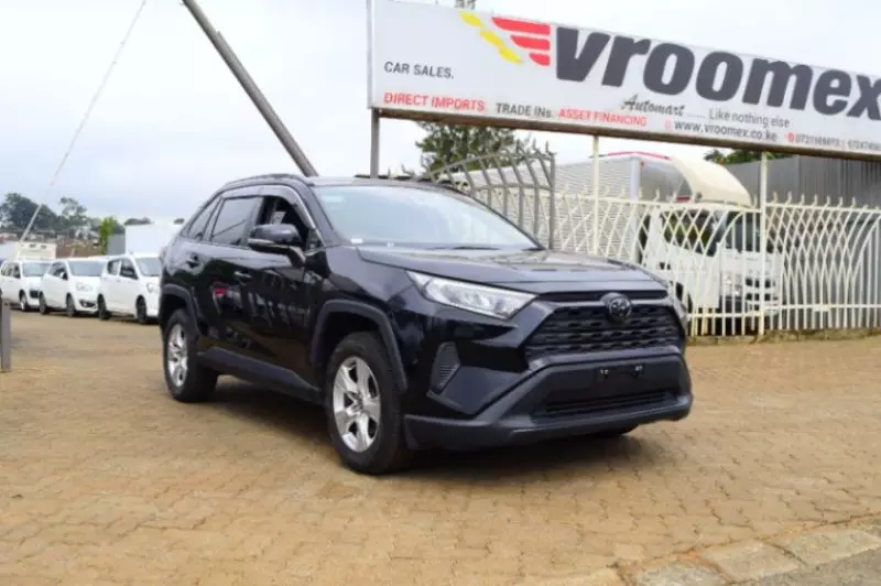 Toyota RAV 4   - 2019