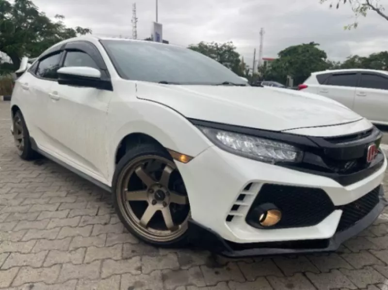 Honda Civic   - 2017