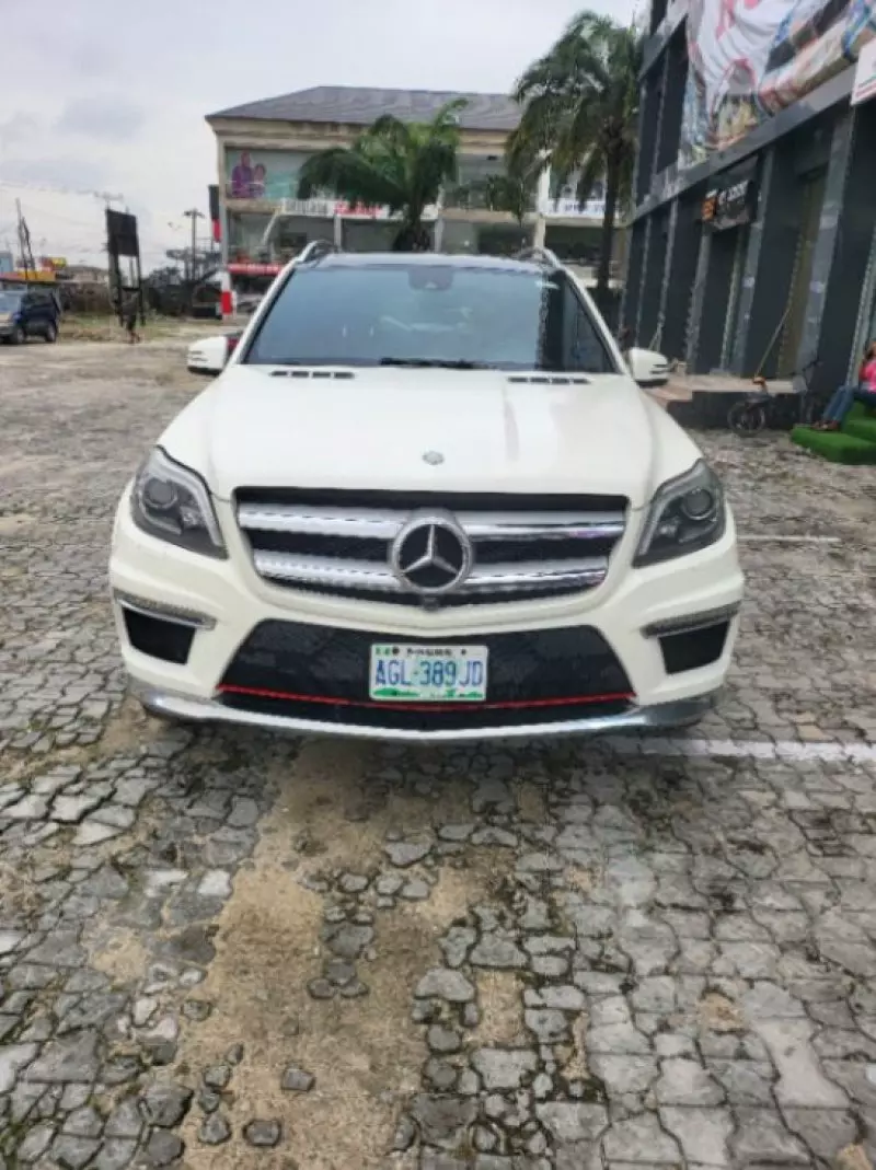 Mercedes-Benz GL 550