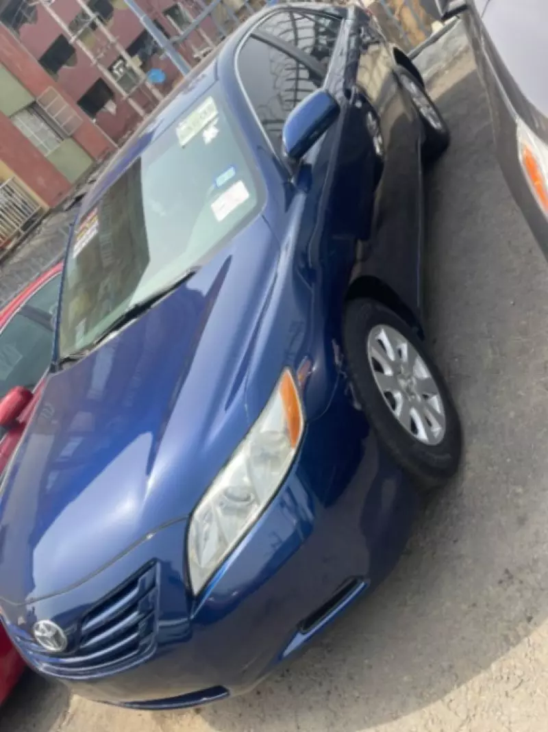 Toyota Camry   - 2008