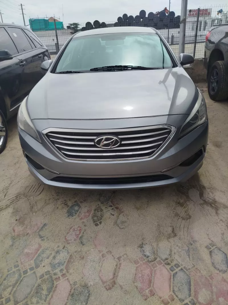Hyundai Sonata   - 2017