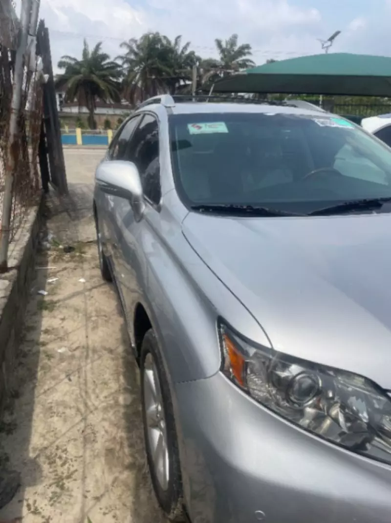 Lexus RX 350   - 2010