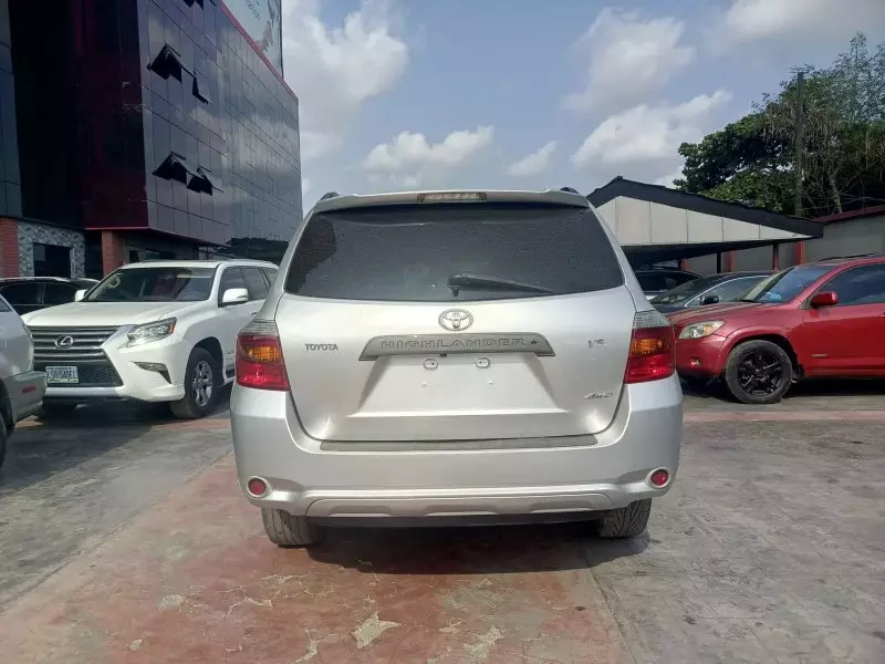 Toyota Highlander   - 2008