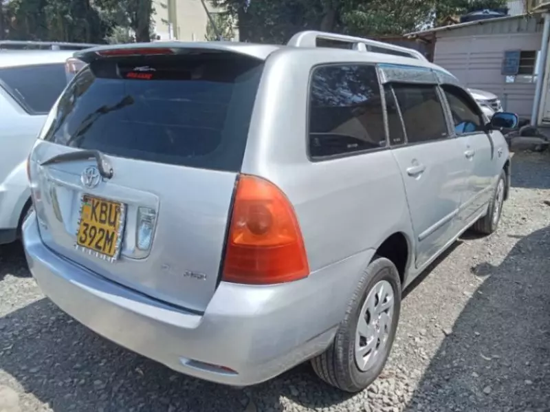 Toyota Fielder    - 2006