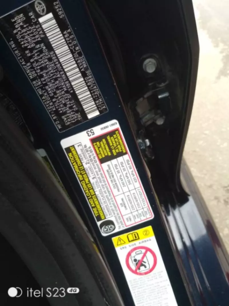 Toyota Camry   - 2018