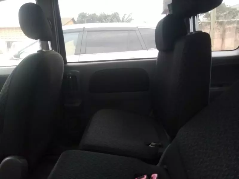 Toyota Sienta   - 2012