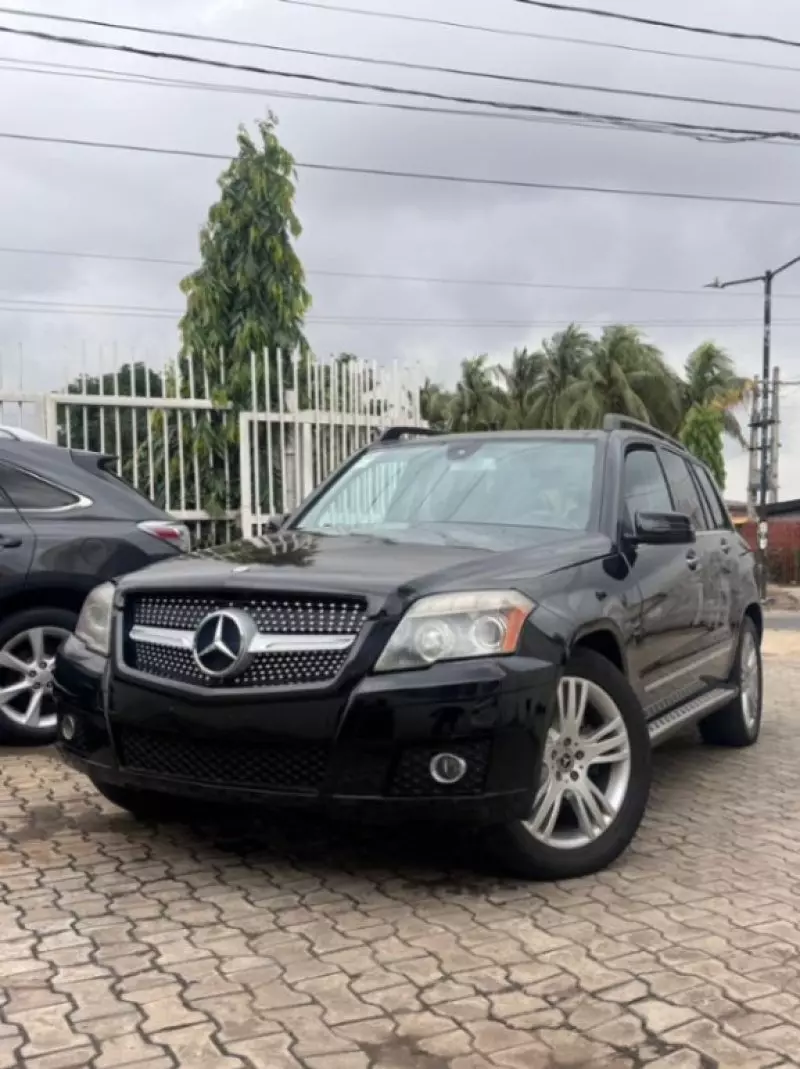 Mercedes-Benz GLK 350   - 2011