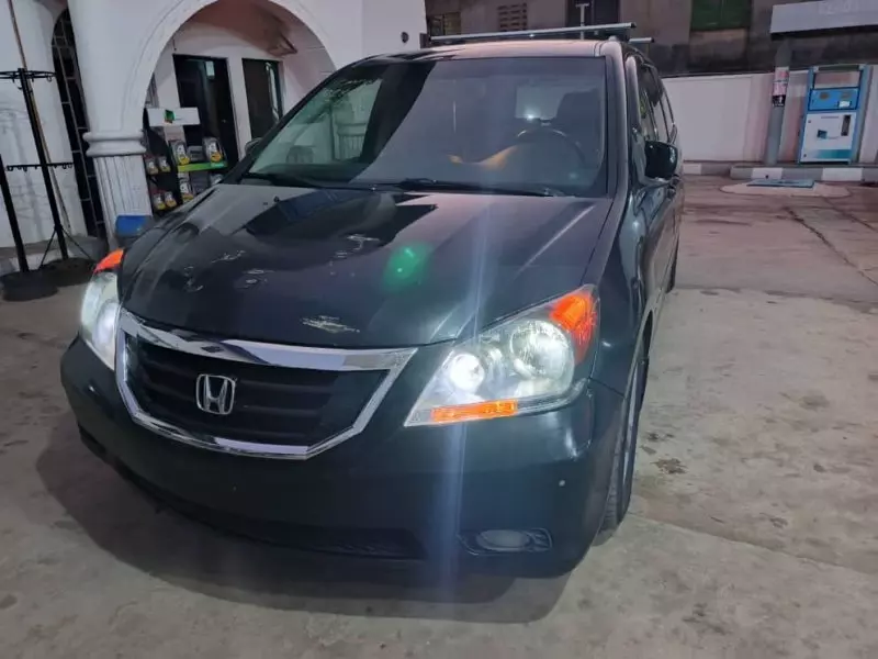 Honda Odyssey   - 2010