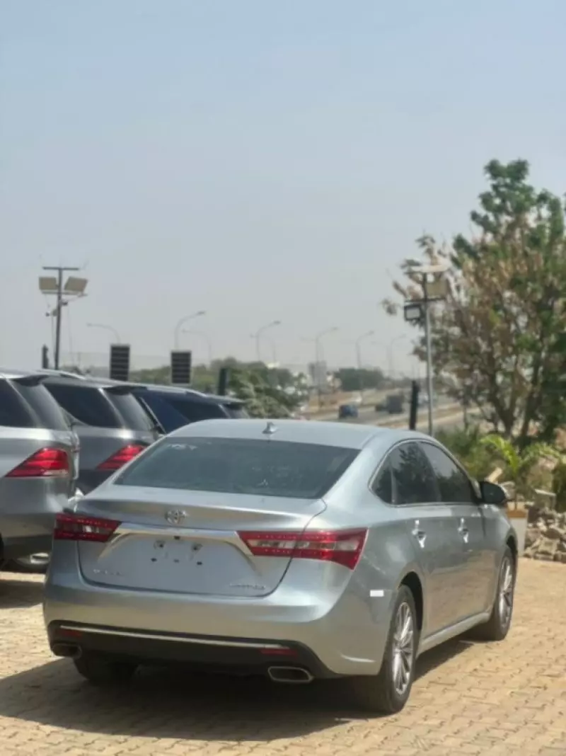 Toyota Avalon