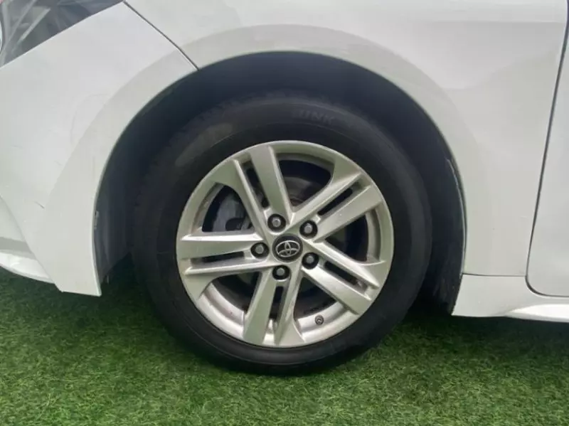 Toyota Corolla   - 2013