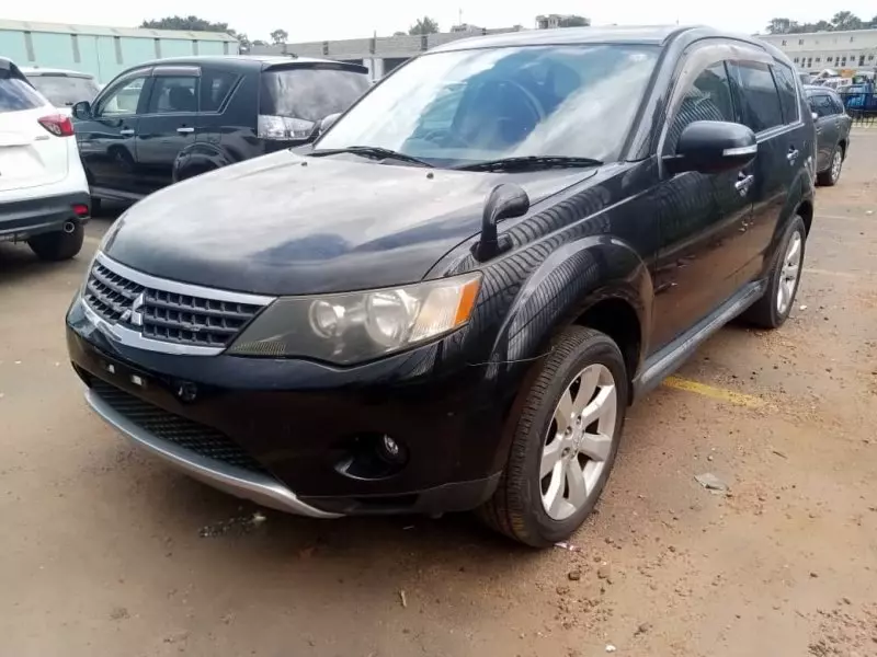 Mitsubishi OUTLANDER   - 2012