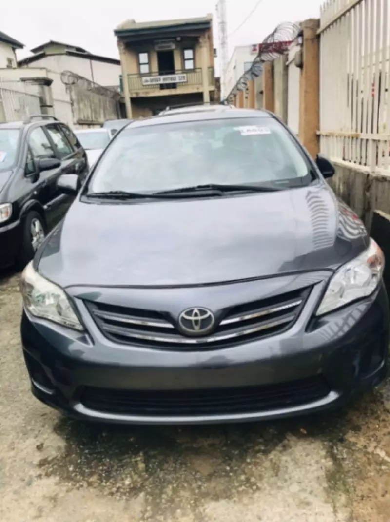 Toyota Corolla - 2013