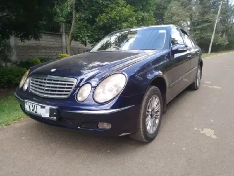 Mercedes-Benz E200