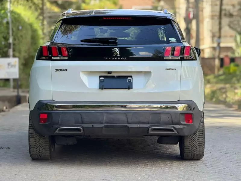 Peugeot 3008   - 2018