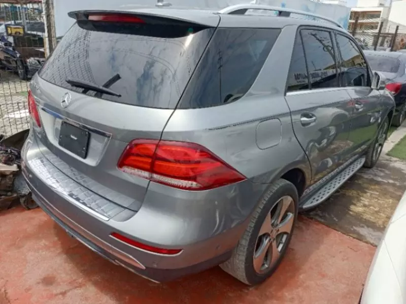 Mercedes-Benz GLE 350   - 2016