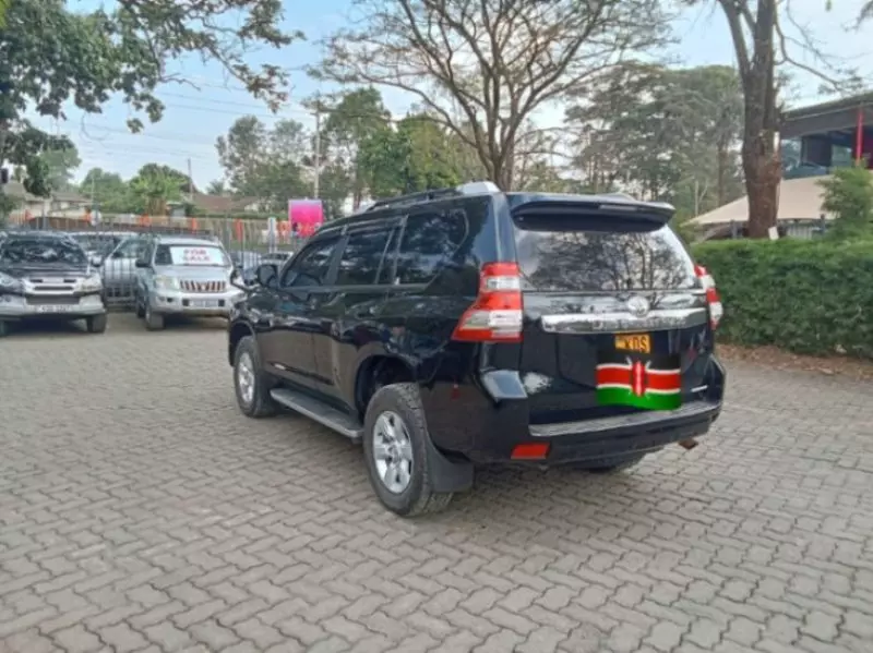 Toyota Landcruiser Prado   - 2015