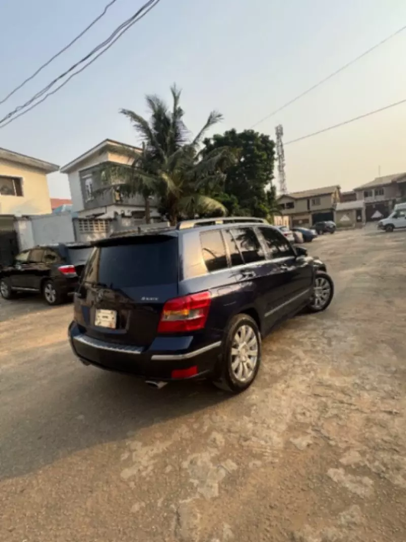 Mercedes-Benz GLK 350   - 2011