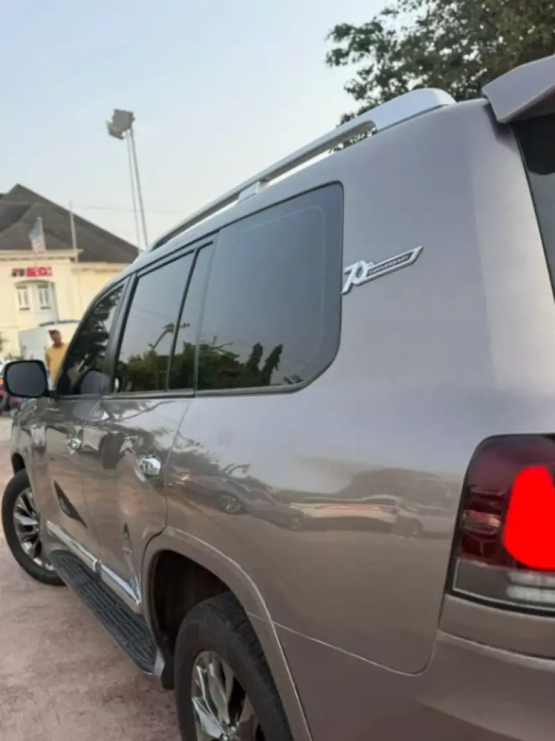Toyota Land Cruiser   - 2008