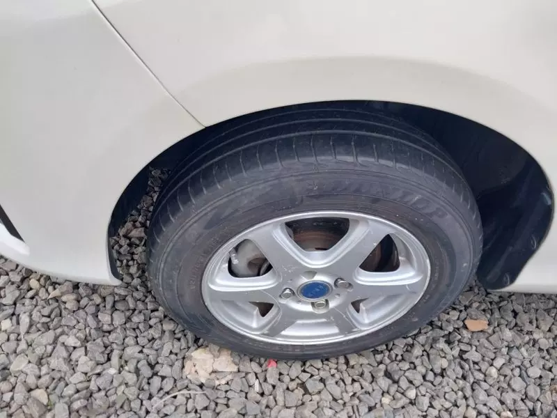 Toyota Vitz   - 2017