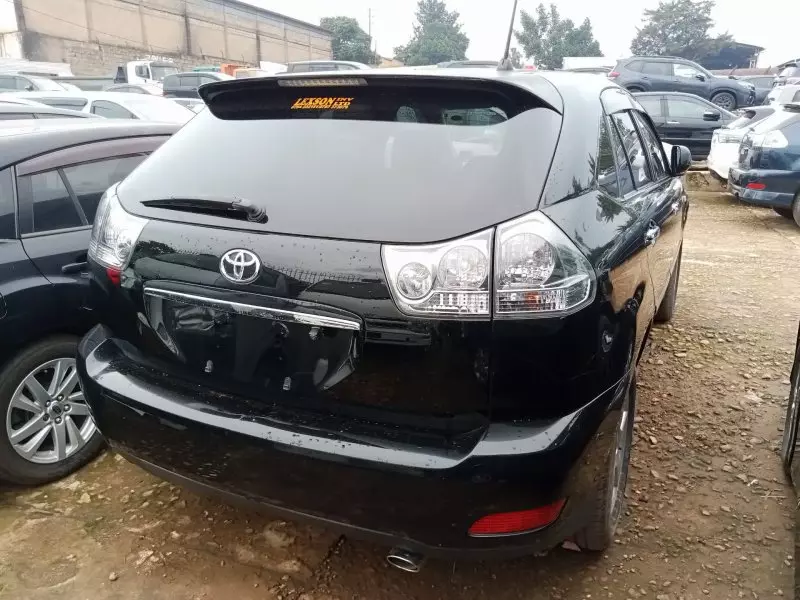 Toyota Harrier   - 2009