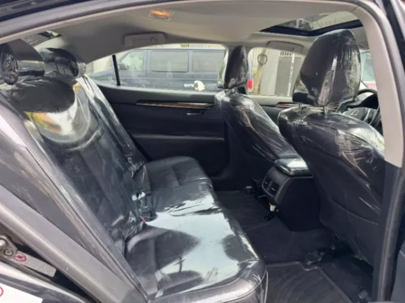 Lexus ES 350   - 2014