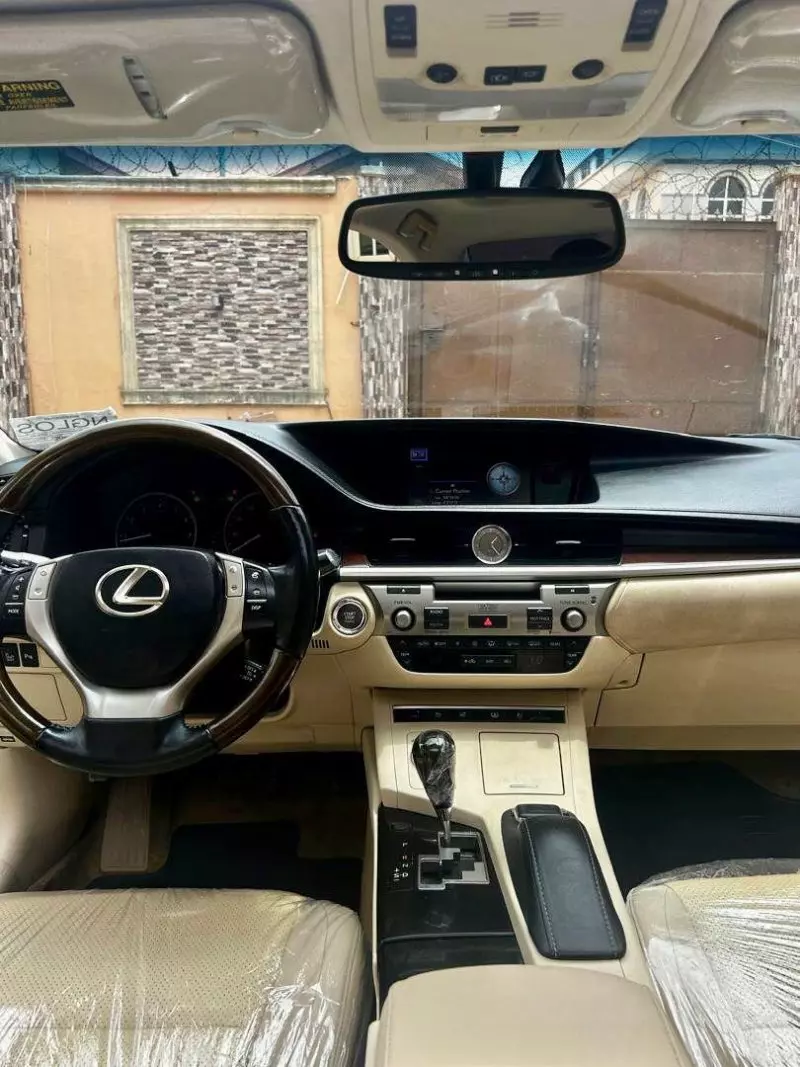 Lexus ES 350   - 2013