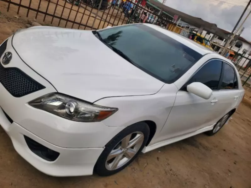Toyota Camry   - 2007