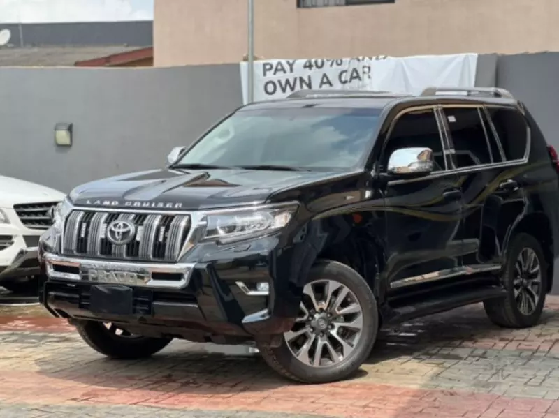 Toyota Landcruiser 300 VXR   - 2023
