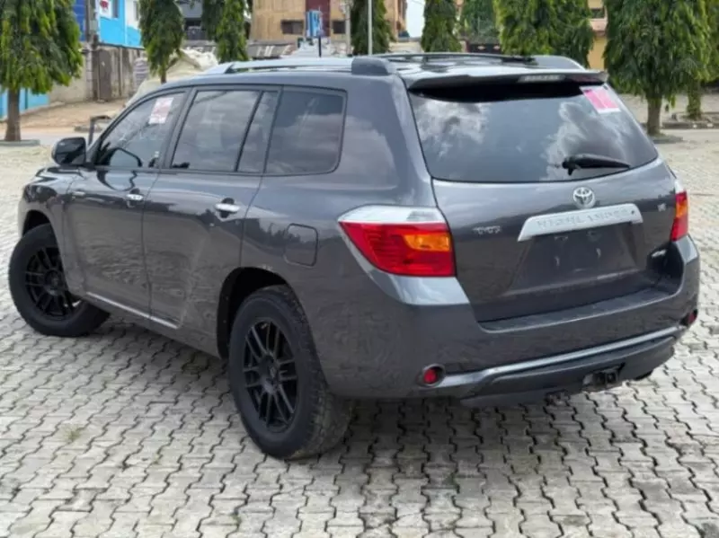 Toyota Highlander   - 2008