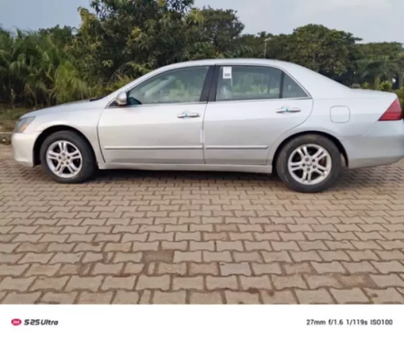 Honda Accord   - 2009